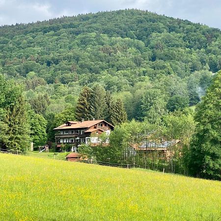 Gartenwohnung Im Gut Sonnenwald Schöllnach Exterior foto