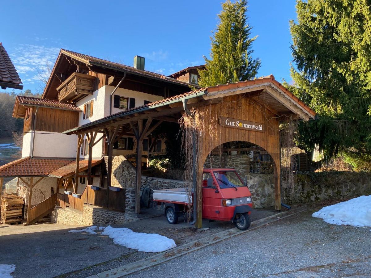 Gartenwohnung Im Gut Sonnenwald Schöllnach Exterior foto
